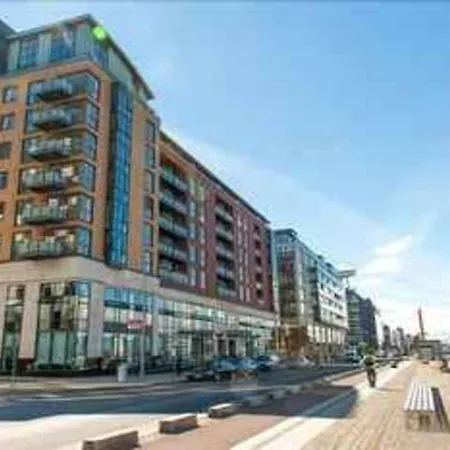 Apartment Sunny Off Grand Canal Square 2